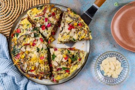 Linzen-frittata-met-snijbiet-en-amandelschaafse-Ekomenu-recept